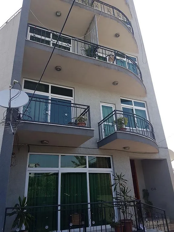 Bitu Pension Nefas Silk